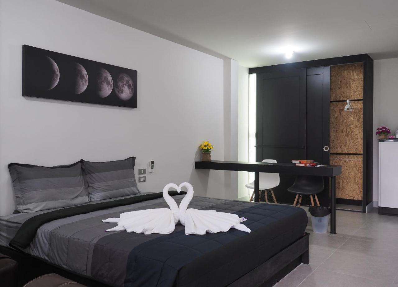 Beam House Hotel Patong Kültér fotó